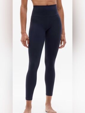Athleta Salutation Stash 7/8 Tight size M